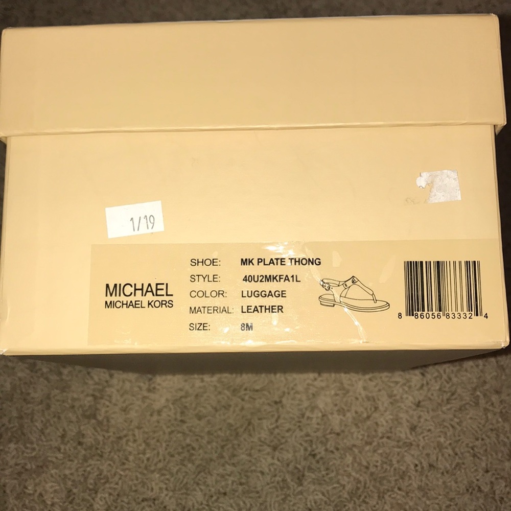 Michael Kors plate thong sandal